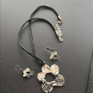 Silver and Black Floral Necklace and Earring Set
